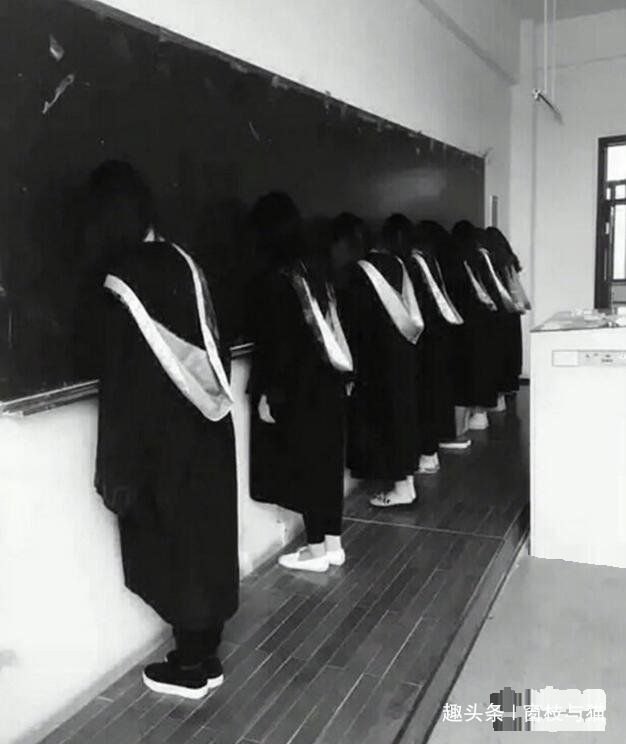 恐怖毕业照内容简介_史上最恐怖的毕业照_《恐怖毕业照2》